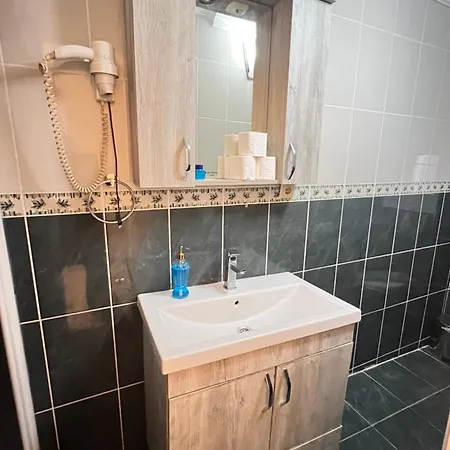 Dimbil * Provincia di Istanbul